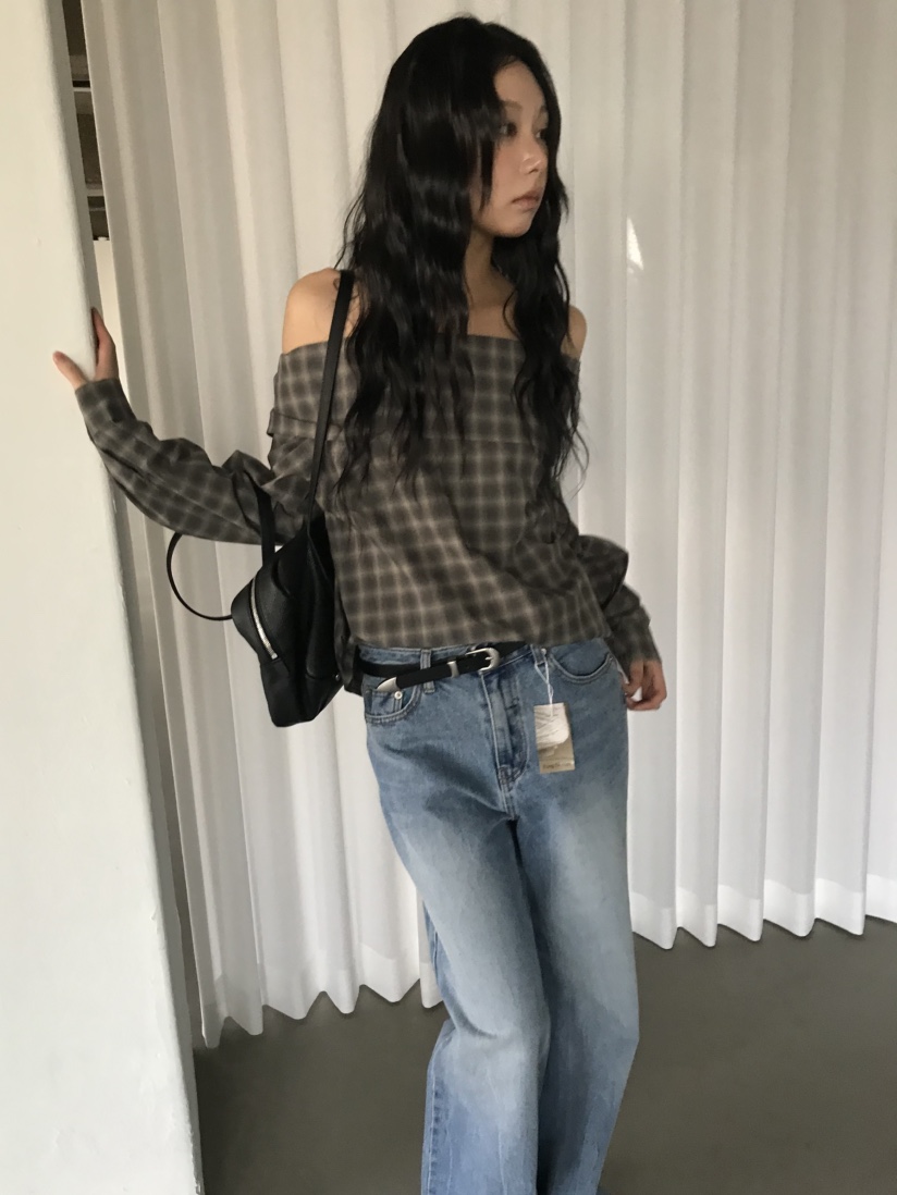 CEDARWOOD韓國直郵女裝新款推薦休閑時尚26春夏襯衫蕾絲衫露肩CEDAR WOOD襯衫/蕾絲衫