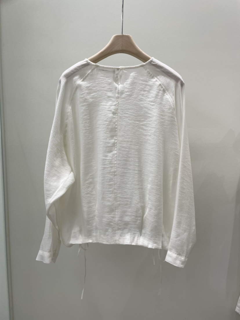 AMY GRACE-A東大門直郵女裝新品人氣時尚真品襯衫蕾絲衫AMY GRACE-A襯衫/蕾絲衫