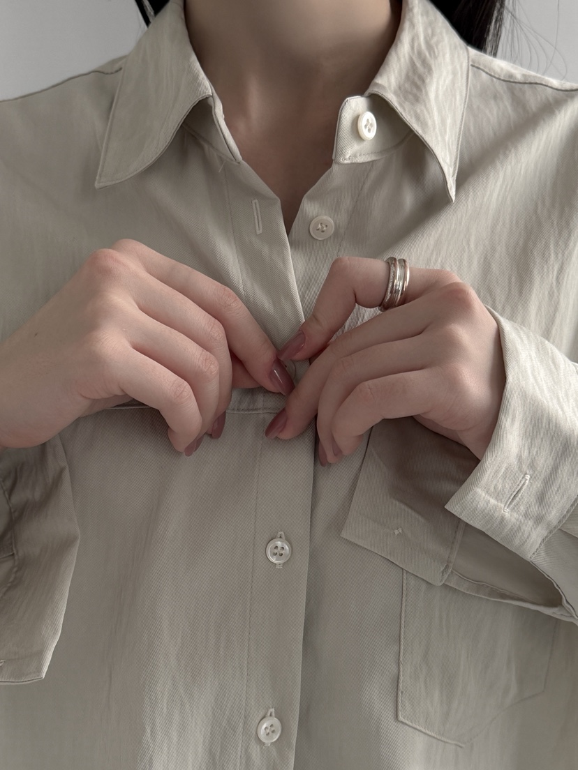 YIKHO STYLE東大門直郵女裝新品職業26春夏時尚襯衫蕾絲衫YIKHO STYLE襯衫/蕾絲衫