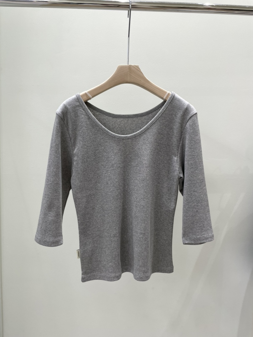 AMY GRACE-A東大門實拍女裝新品推薦時尚熱賣人氣真品T恤AMY GRACE-AT恤