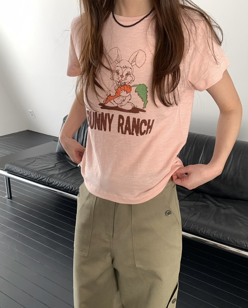 PEBBLE東大門直郵女裝新品人氣真品休閑熱賣時尚職業T恤兔子PEBBLET恤