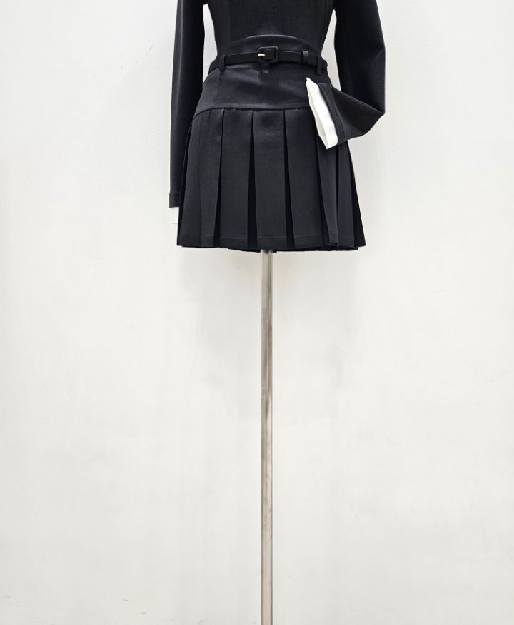 HIGH HEELS東大門代購女裝新品時尚人氣熱賣短裙含腰帶褶裥HIGH HEELS短裙