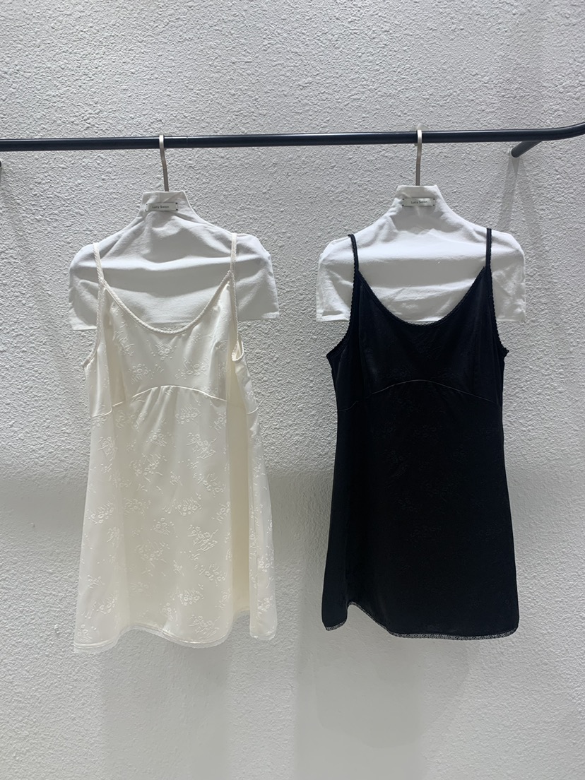 LUCY SALON東大門實拍女士新款人氣26春夏真品推薦連衣裙LUCY SALON連衣裙