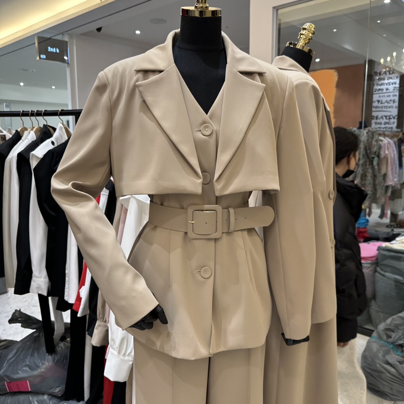 HERISH東大門代購女裝新款人氣時尚熱賣推薦26春夏套裝含腰帶Herish套裝圖色1