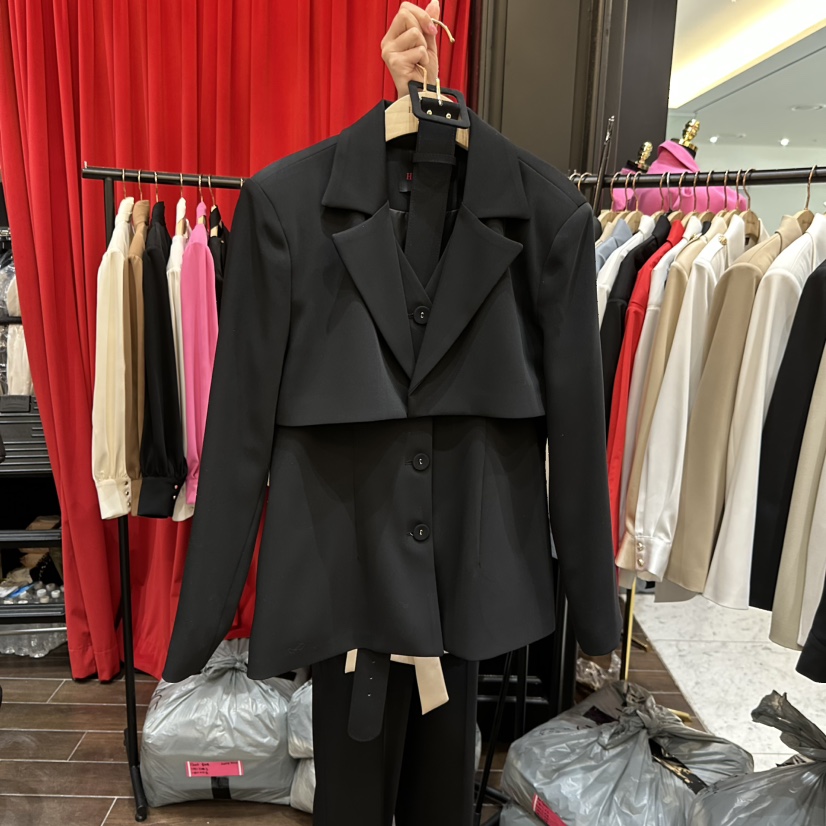 HERISH東大門代購女裝新款人氣時尚熱賣推薦26春夏套裝含腰帶Herish套裝圖色2