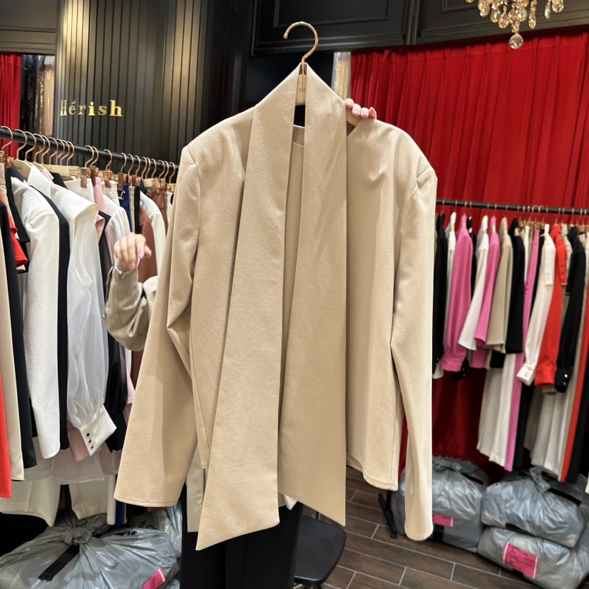 HERISH東大門直郵女裝新品推薦時尚職業襯衫蕾絲衫含圍巾Herish襯衫/蕾絲衫圖色2