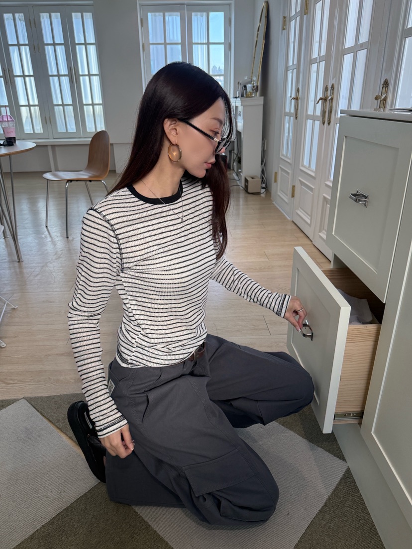 LUMIPLE東大門實拍女裝新品推薦時尚熱賣人氣長袖T恤天絲LUMIPLE長袖T恤