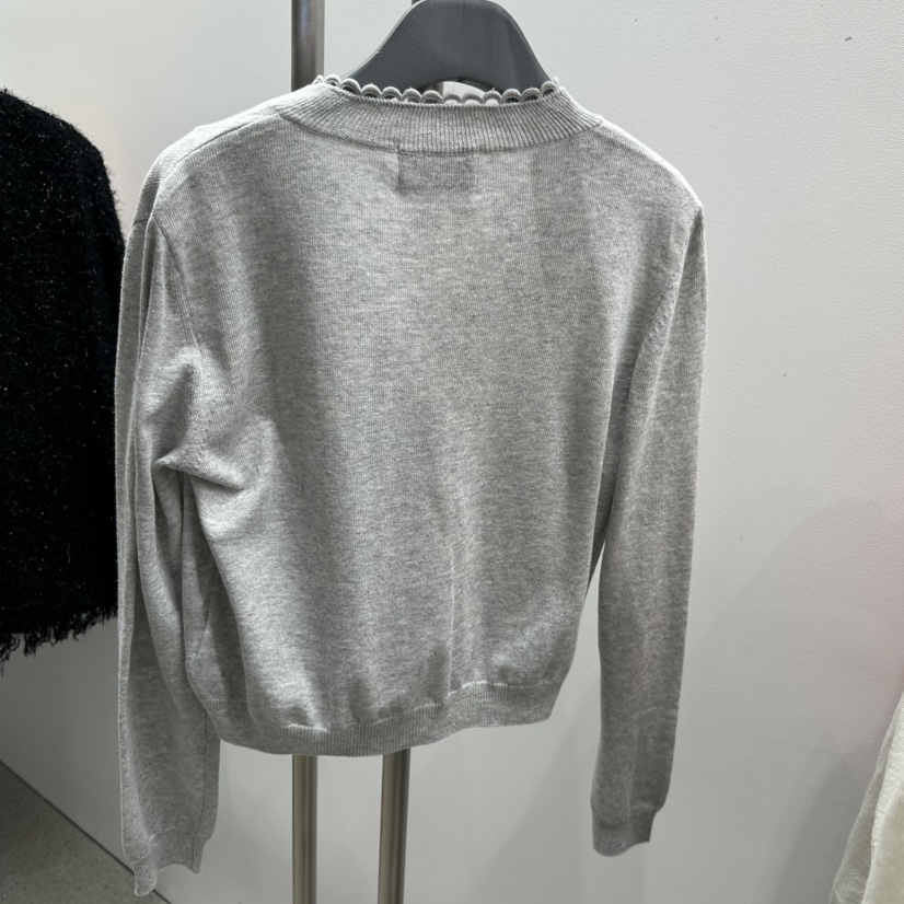 TARABY MOTION東大門實拍女裝新品時尚真品26春夏長袖T恤TARABY MOTION長袖T恤