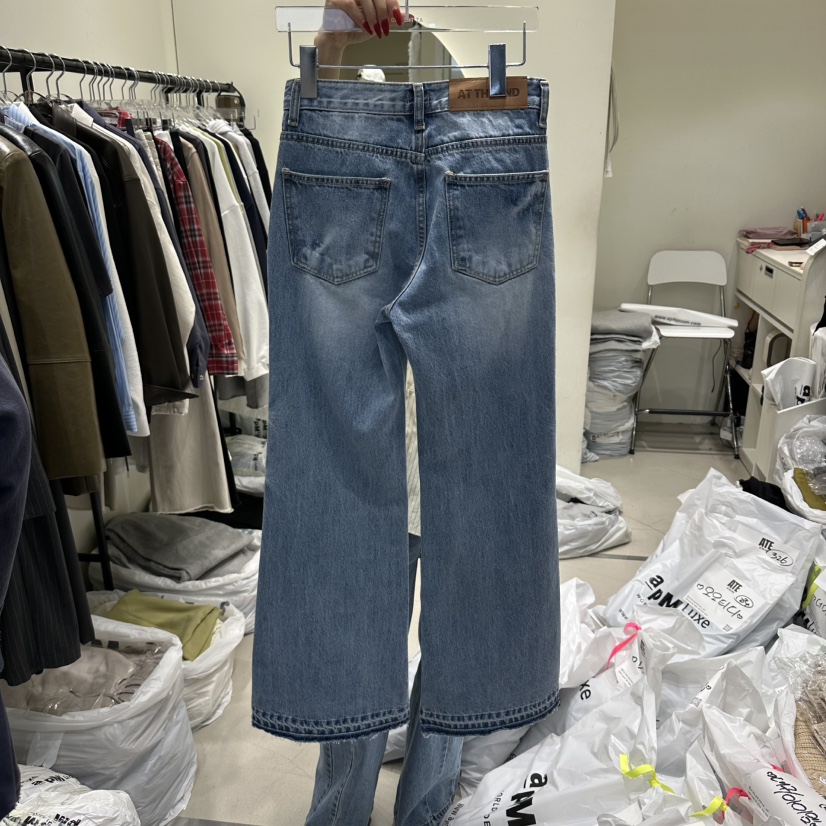 AT THE END東大門代購女裝新款職業人氣熱賣牛仔褲喇叭AT THE END牛仔褲