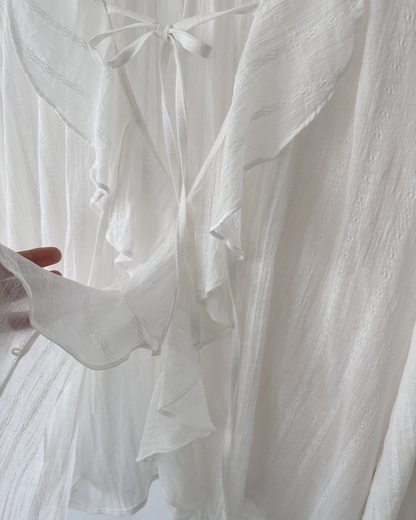 HOWDY東大門實拍女士新品推薦人氣時尚襯衫蕾絲衫不含內搭HOWDY襯衫/蕾絲衫