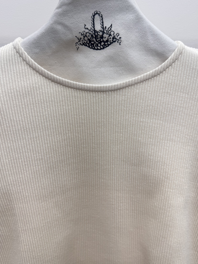 MILUI東大門實拍女裝新品推薦職業熱賣人氣26春夏長袖T恤MILUI長袖T恤