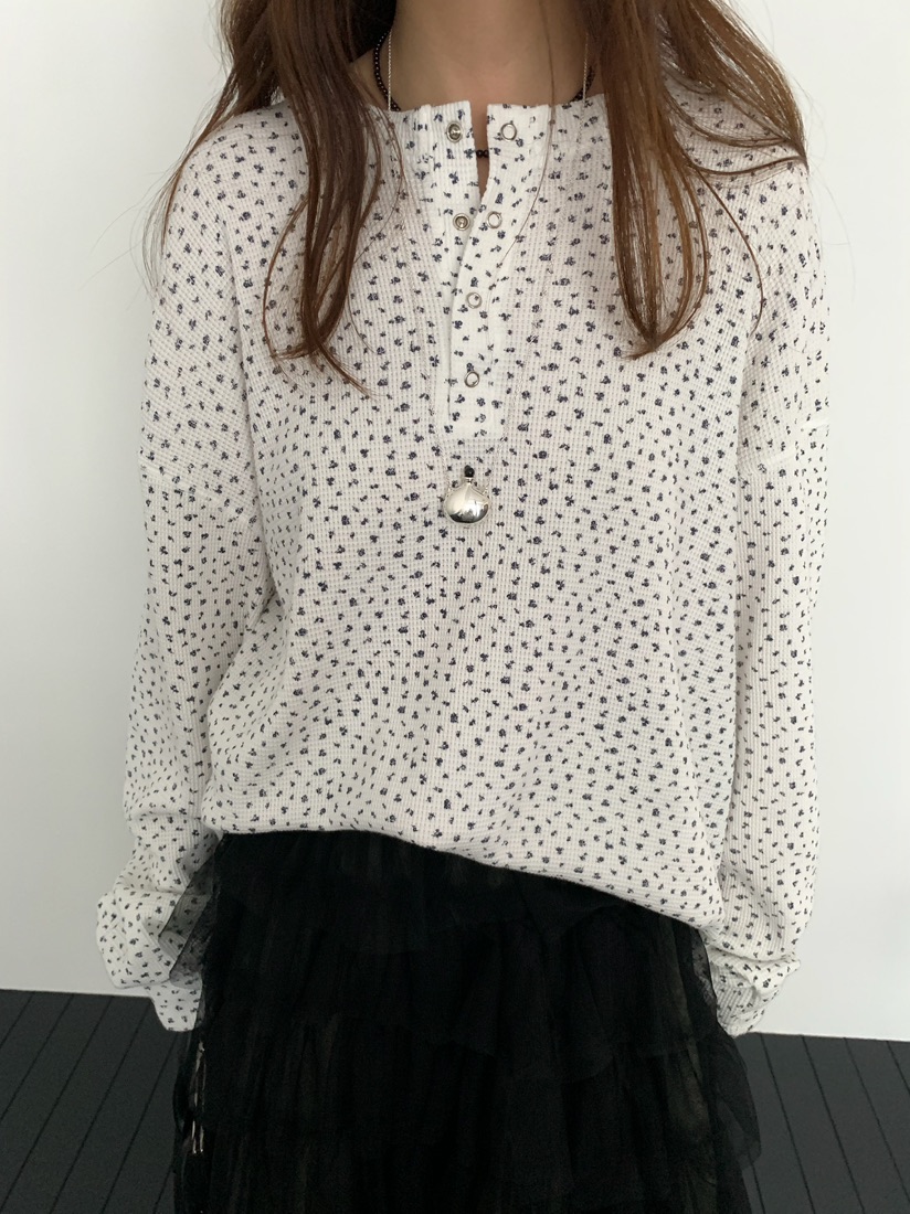 PEBBLE東大門實拍女裝新品時尚推薦人氣職業熱賣休閑衛衣PEBBLE衛衣