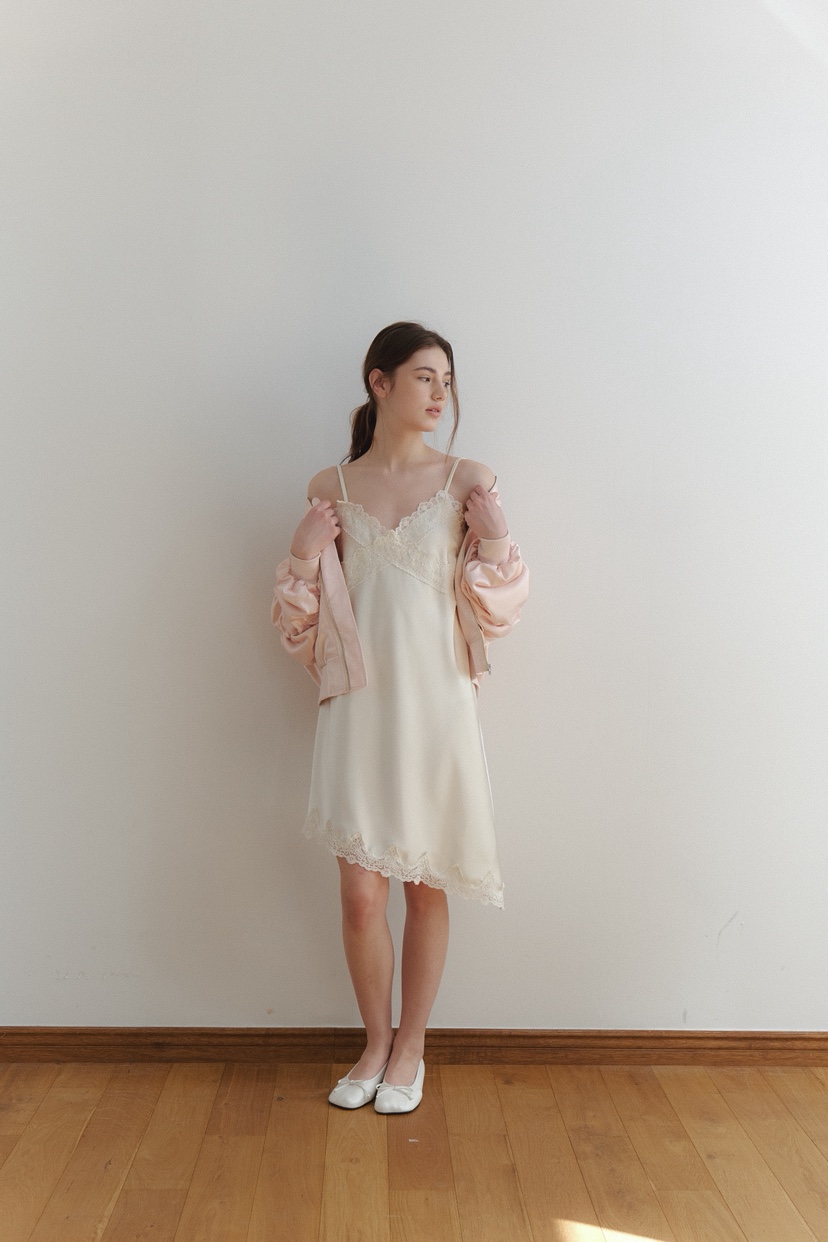 BIEN GARDER韓國直郵女士新款推薦26春夏人氣連衣裙緞面BIEN GARDER連衣裙