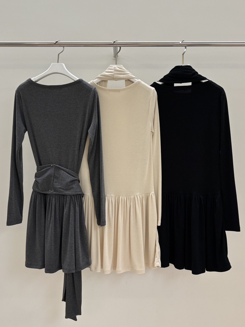 PEBBLE東大門實拍女士新品熱賣人氣真品職業休閑連衣裙褶皺PEBBLE連衣裙