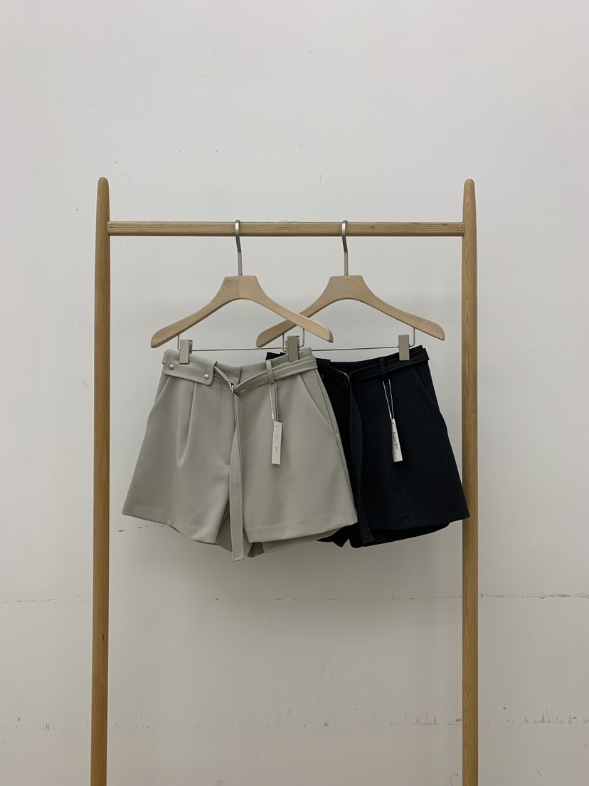 B_GARDER東大門代購女裝新品熱賣職業休閑短褲含腰帶口袋B.GARDER短褲