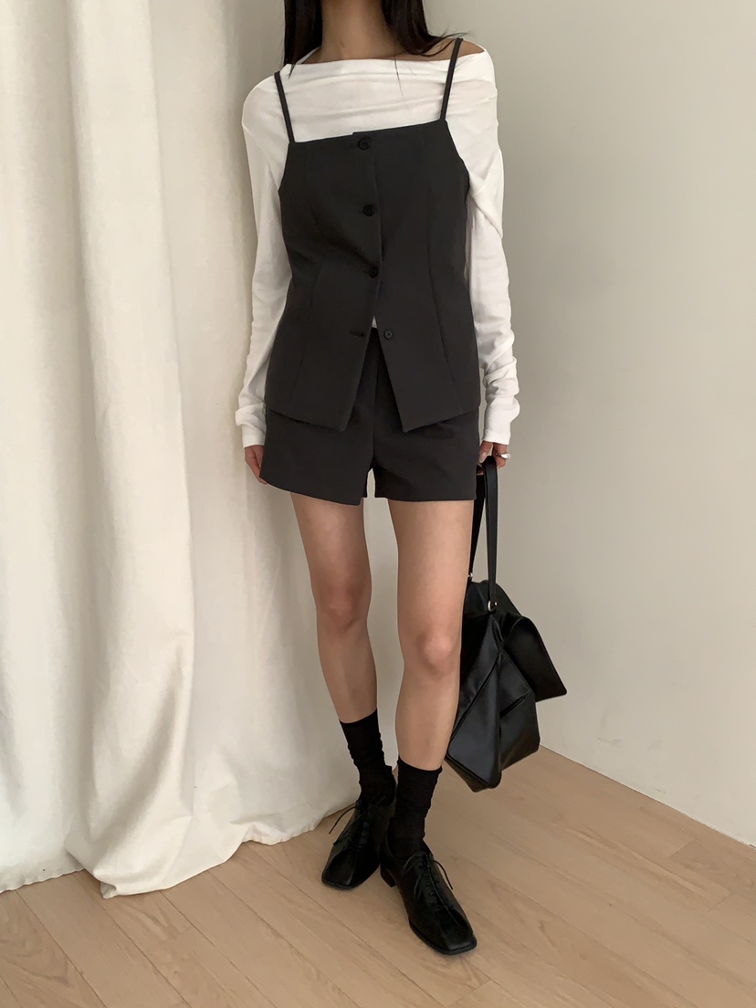 B_GARDER東大門代購女裝新品熱賣職業休閑短褲含腰帶口袋B.GARDER短褲