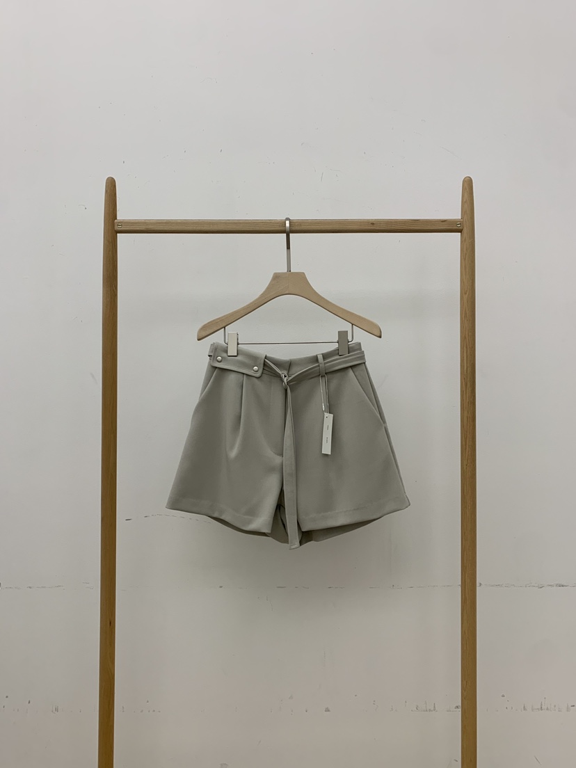 B_GARDER東大門代購女裝新品熱賣職業休閑短褲含腰帶口袋B.GARDER短褲圖色1