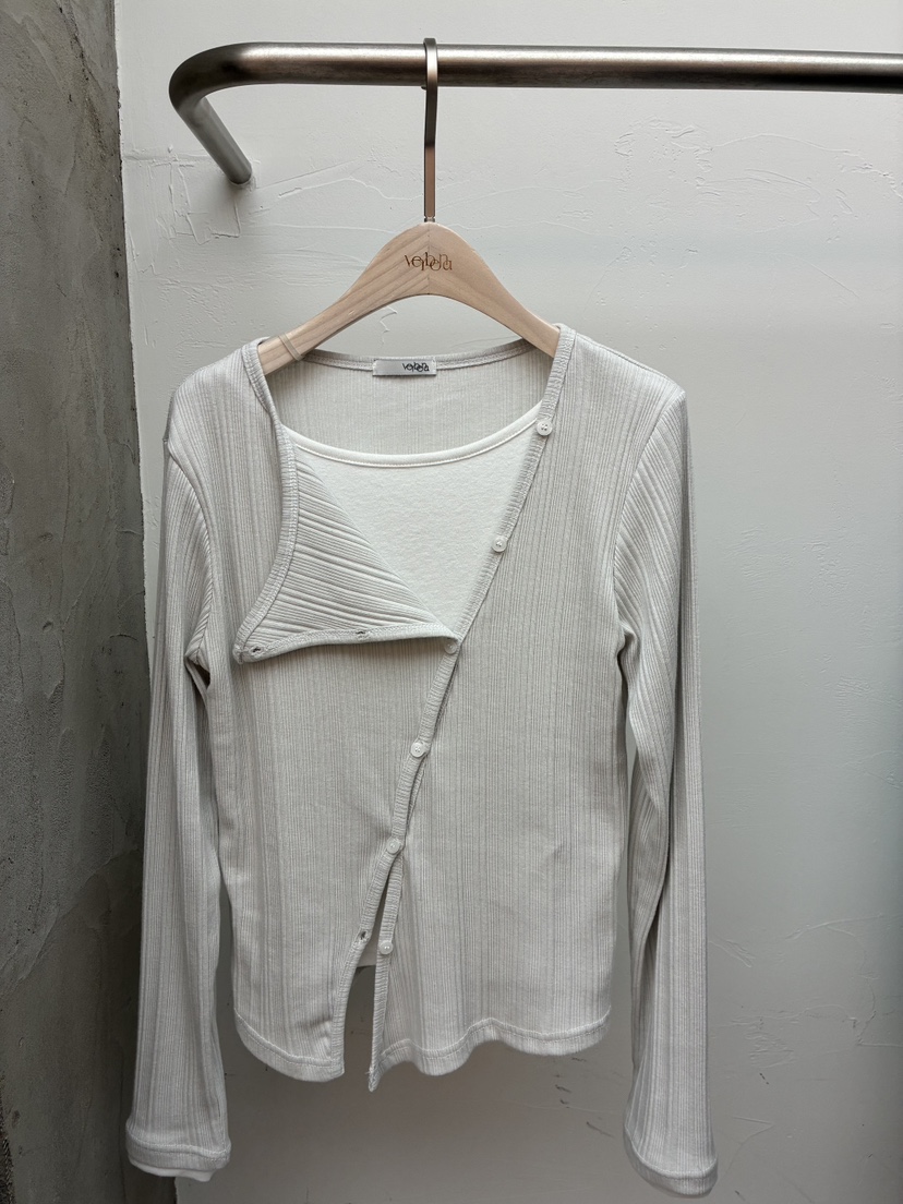 Verbena東大門直郵女士新品休閑真品26春夏熱賣時尚長袖T恤Verbena長袖T恤圖色1