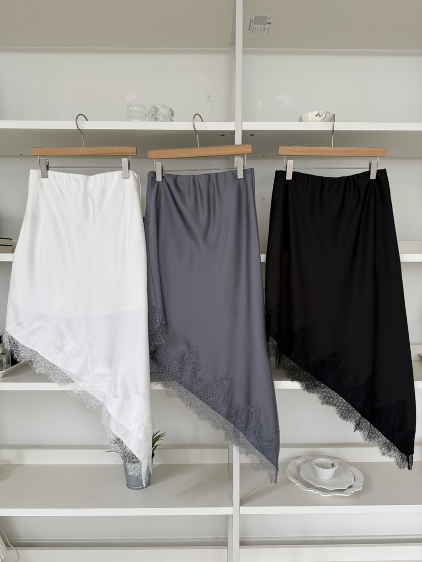 SOLAR韓國代購女士新款真品推薦人氣半身裙中短裙蕾絲緞面SOLAR半身裙/中短裙