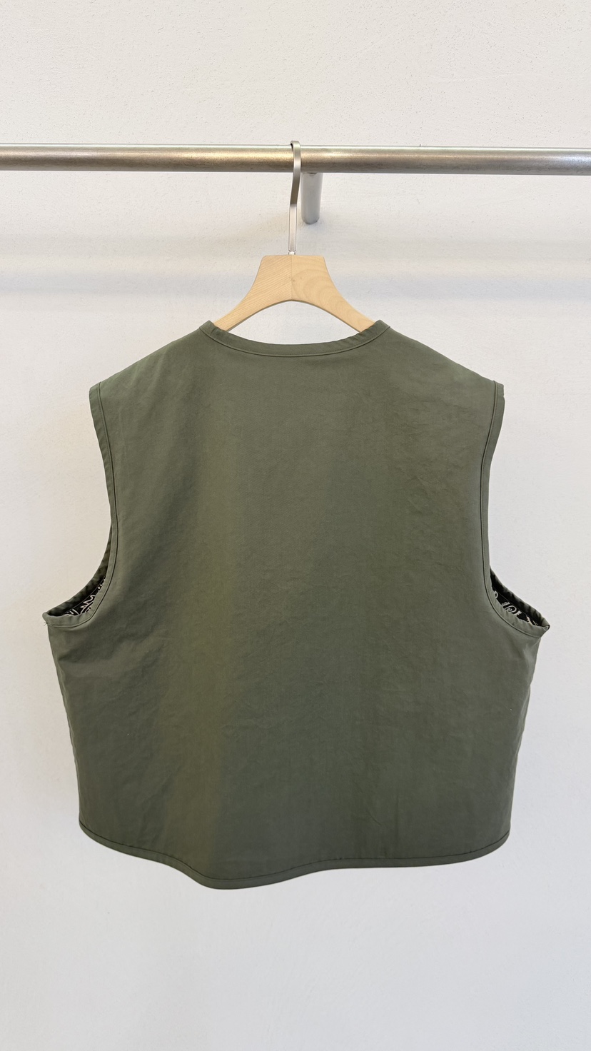 FORM東大門實拍女士新品休閑26春季推薦人氣時尚熱賣馬甲FORM馬甲