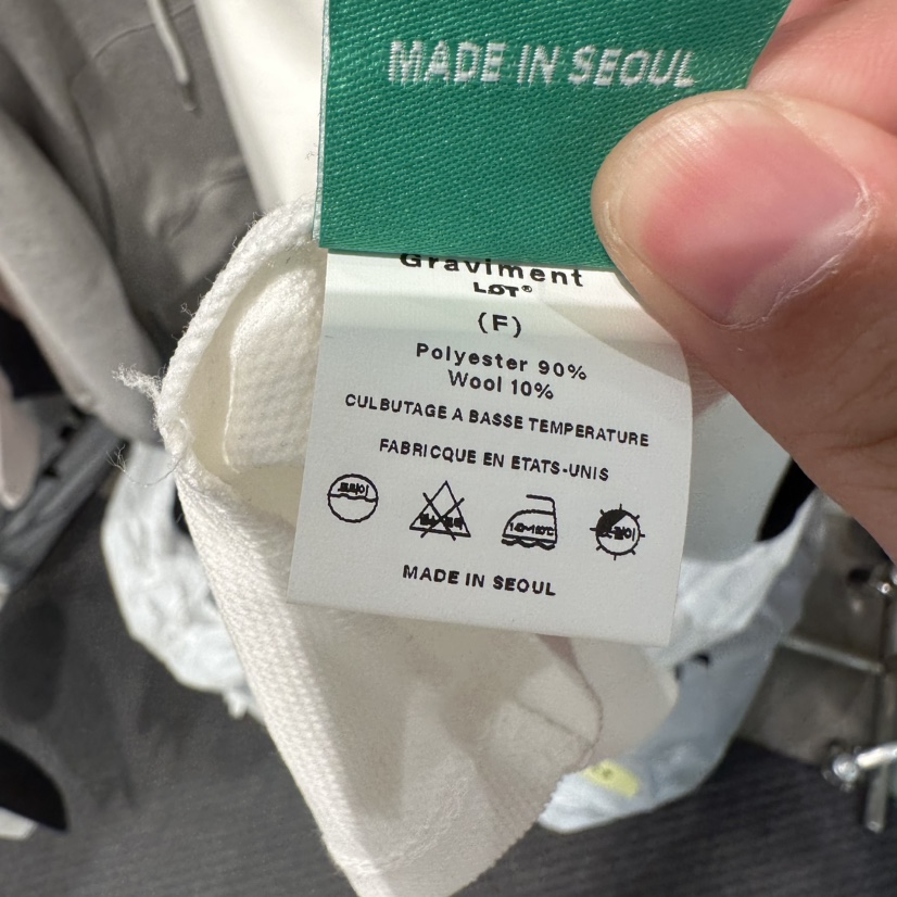 THE LOT東大門直郵女士新款26春季時尚人氣休閑長袖T恤露肩THE LOT/	LOT長袖T恤