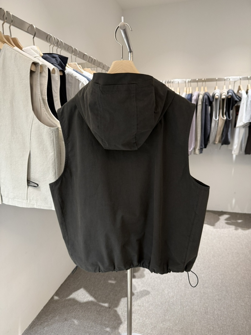 MONE-A東大門實拍女裝新品人氣熱賣職業時尚推薦馬甲連帽MONE-A馬甲