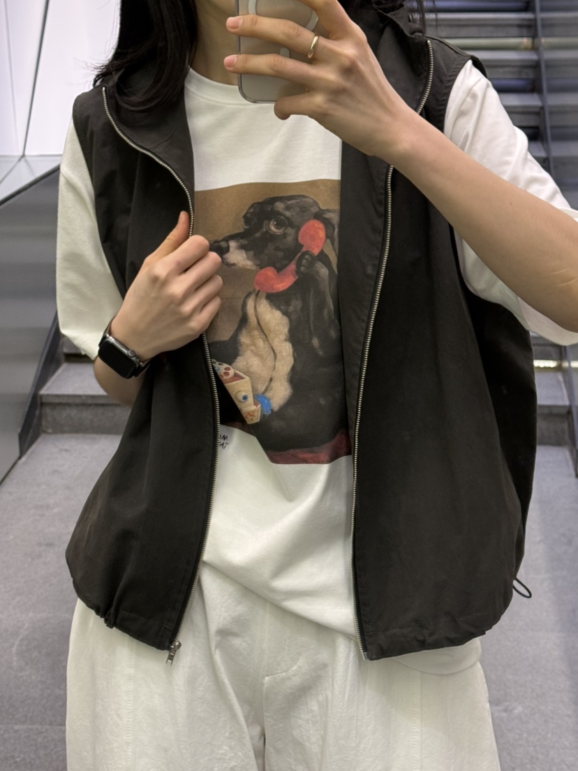 MONE-A東大門實拍女裝新品人氣熱賣職業時尚推薦馬甲連帽MONE-A馬甲