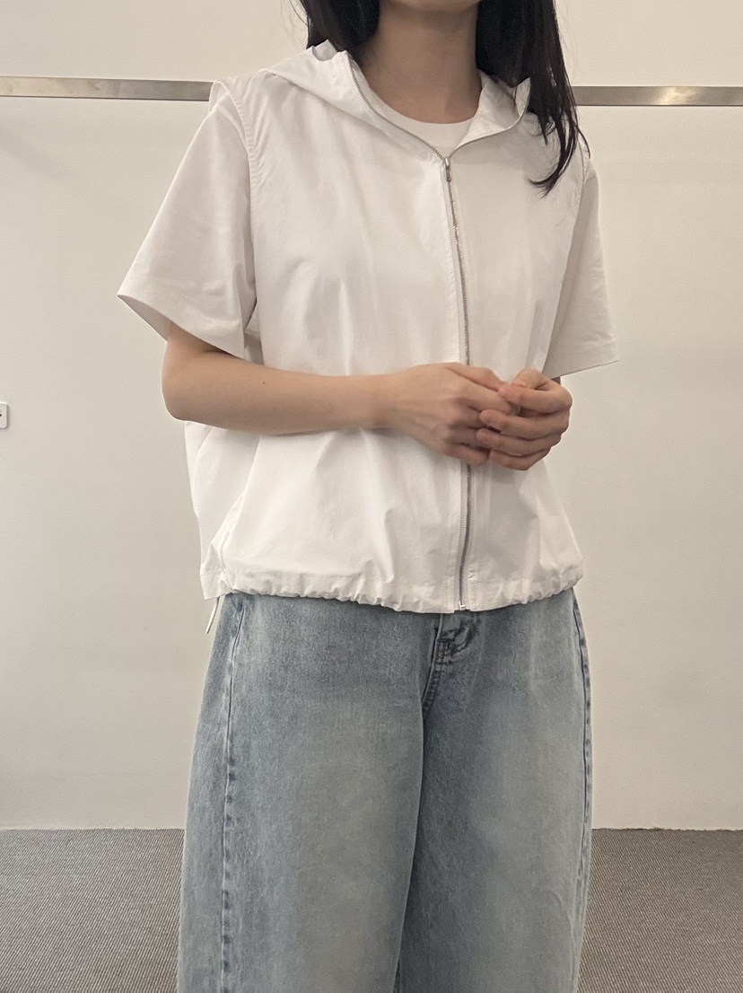 MONE-A東大門實拍女裝新品人氣熱賣職業時尚推薦馬甲連帽MONE-A馬甲