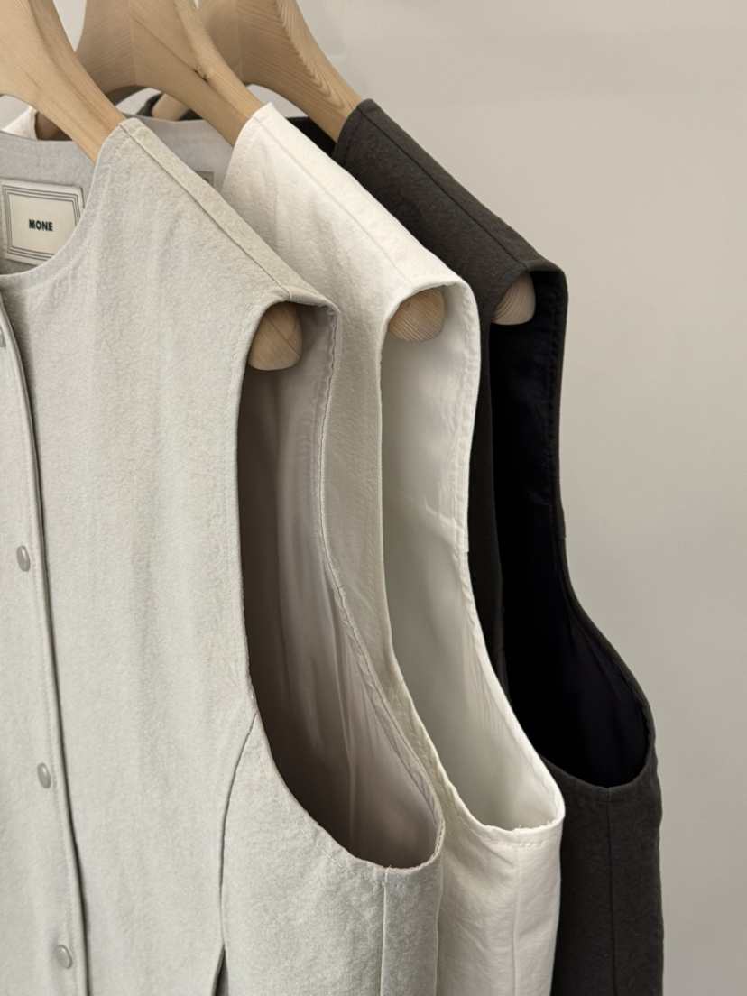 MONE-A韓國直郵女士新款休閑熱賣時尚人氣職業真品26春夏馬甲MONE-A馬甲