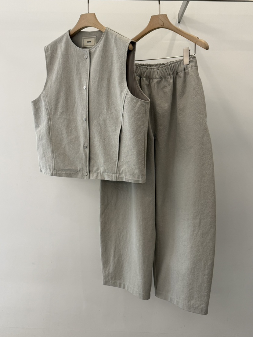 MONE-A韓國直郵女士新款休閑熱賣時尚人氣職業真品26春夏馬甲MONE-A馬甲