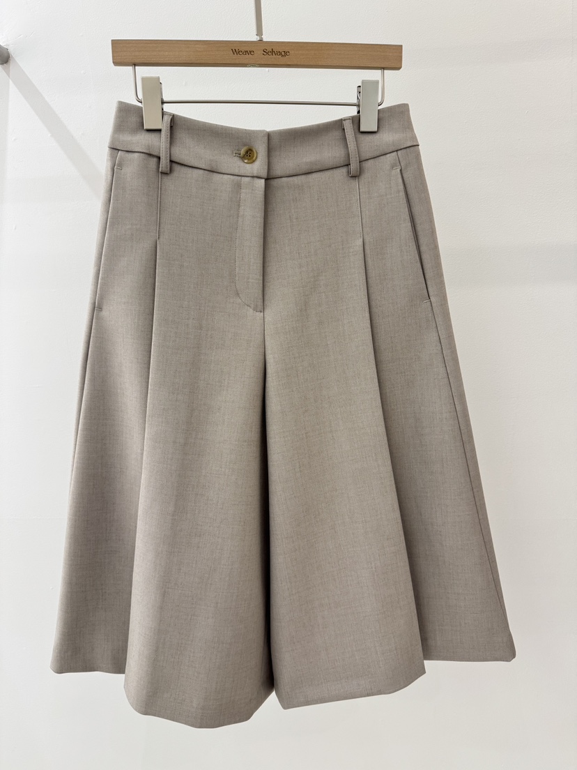 WEAUE SELVAGE東大門直郵女裝新品職業推薦熱賣26春夏短褲Weave Selvage短褲圖色1