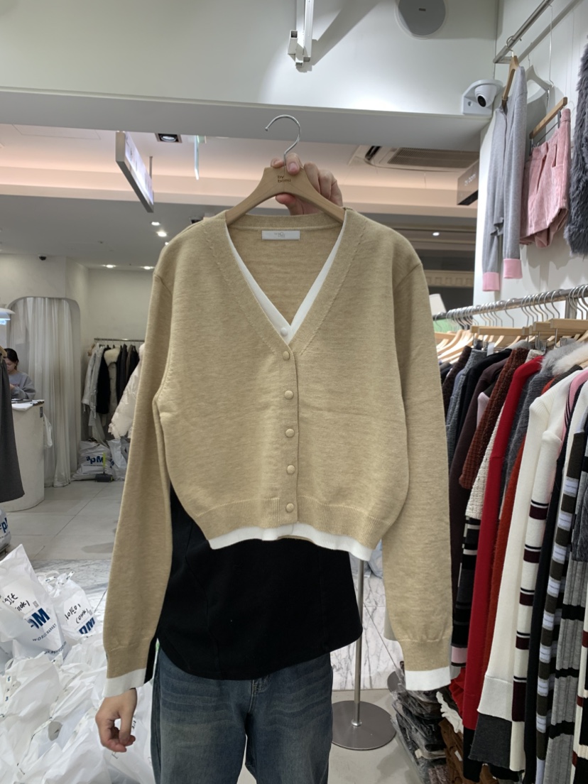 BY BOMI東大門實拍女裝新品26春夏推薦熱賣針織衫V領開衫BY BOMI針織衫圖色1