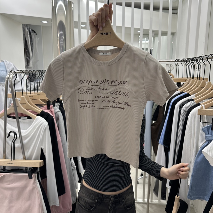 VENEFIT東大門實拍女士新品職業時尚人氣熱賣26春夏推薦T恤VENEFIT/JENNIET恤圖色2