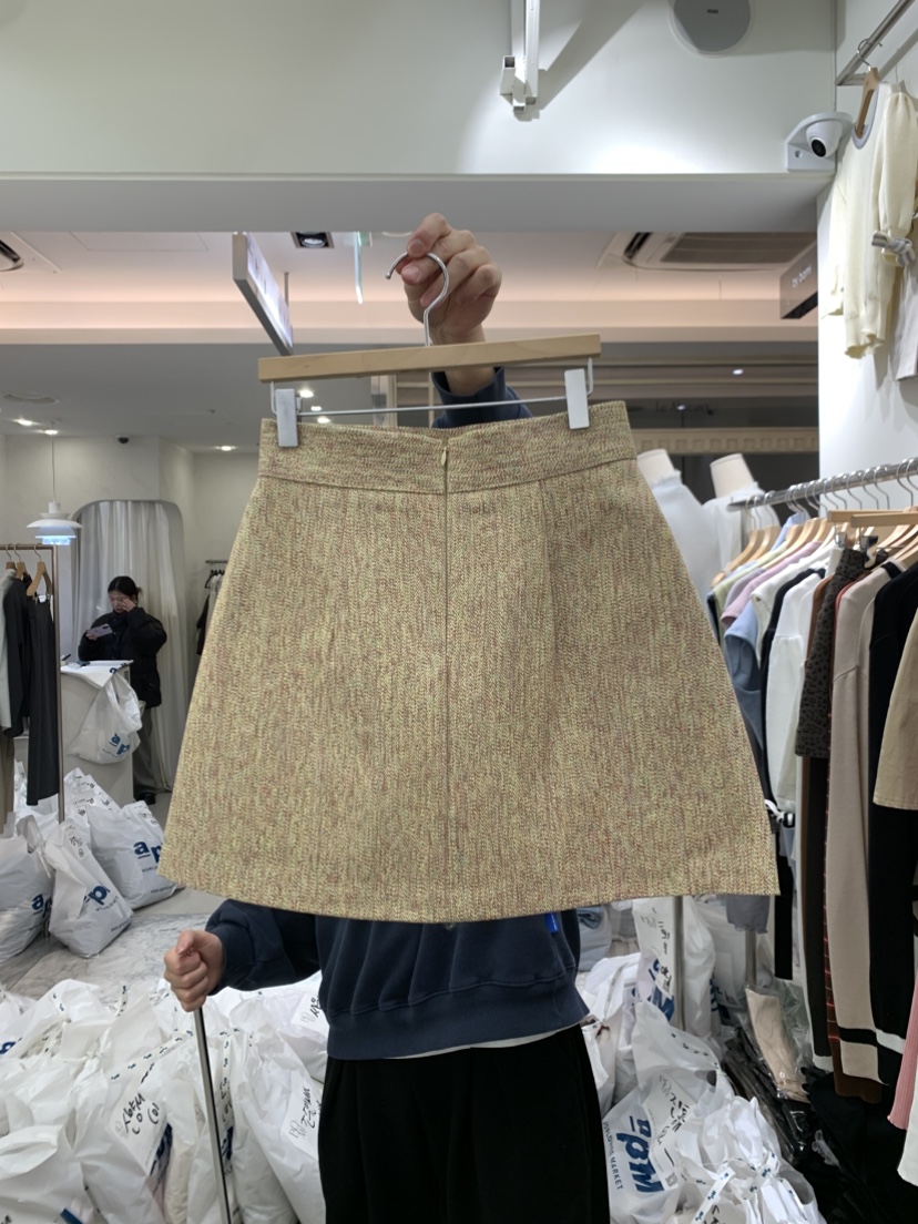 BY BOMI東大門直郵女裝新品真品熱賣人氣職業推薦時尚短裙BY BOMI短裙