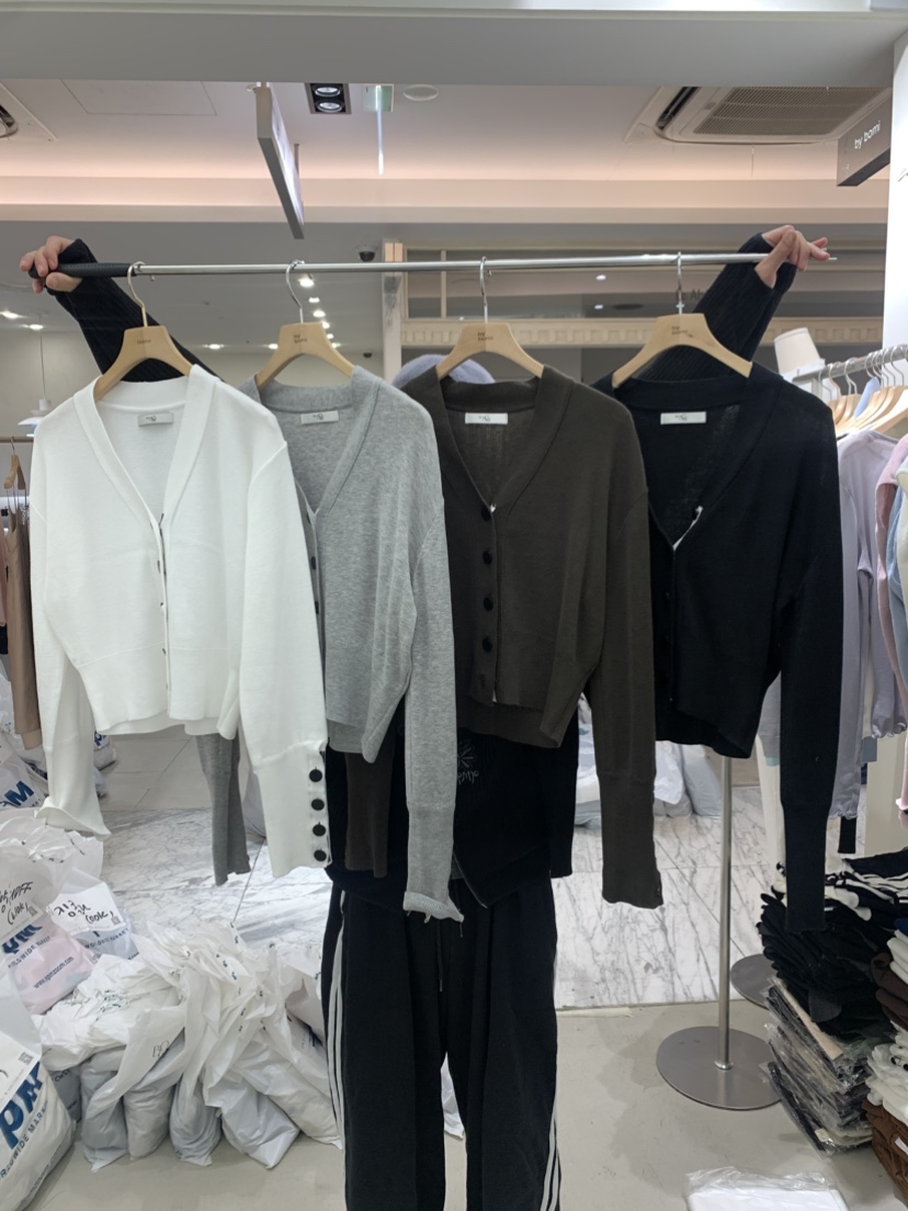 BY BOMI東大門實拍女士新品人氣26春夏時尚針織衫開衫開衩BY BOMI針織衫