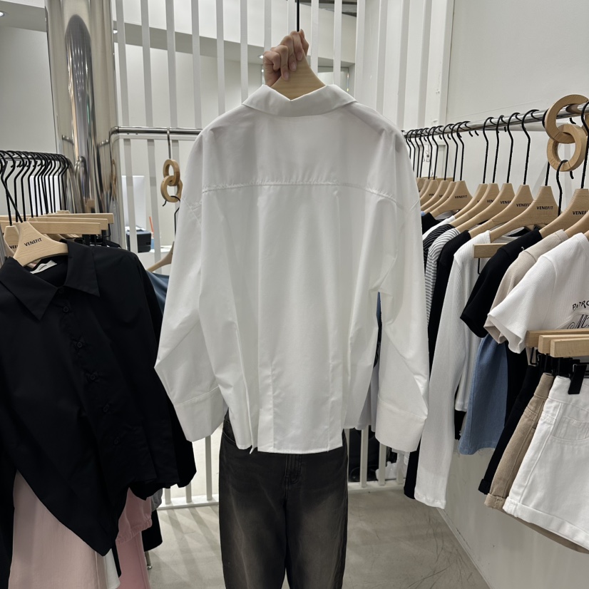 VENEFIT韓國代購女裝新品時尚休閑熱賣26春夏襯衫蕾絲衫褶裥VENEFIT/JENNIE襯衫/蕾絲衫