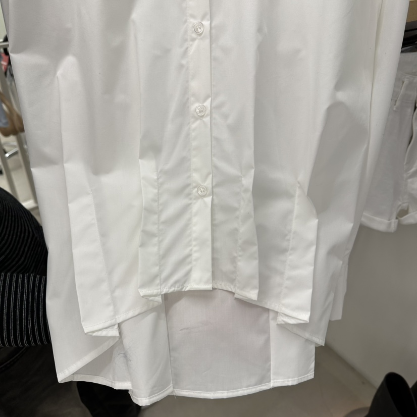 VENEFIT韓國代購女裝新品時尚休閑熱賣26春夏襯衫蕾絲衫褶裥VENEFIT/JENNIE襯衫/蕾絲衫