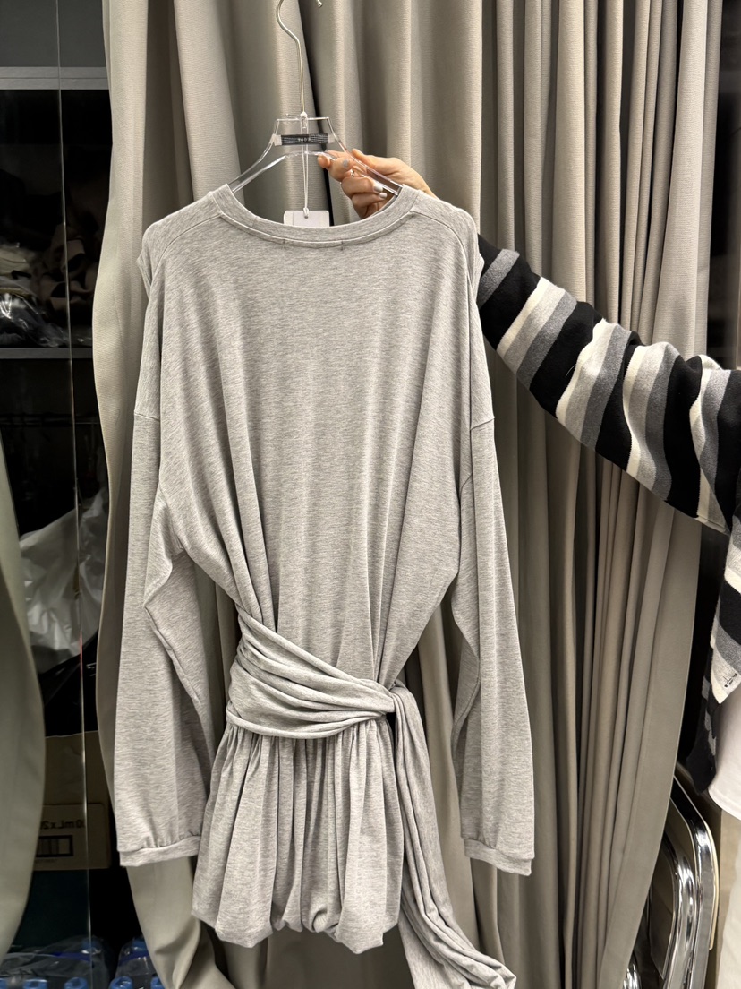 UOOV東大門代購女裝新品熱賣真品26春夏職業推薦連衣裙鏤空UOOV連衣裙圖色1