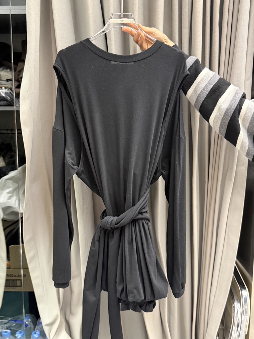 UOOV東大門代購女裝新品熱賣真品26春夏職業推薦連衣裙鏤空UOOV連衣裙圖色2