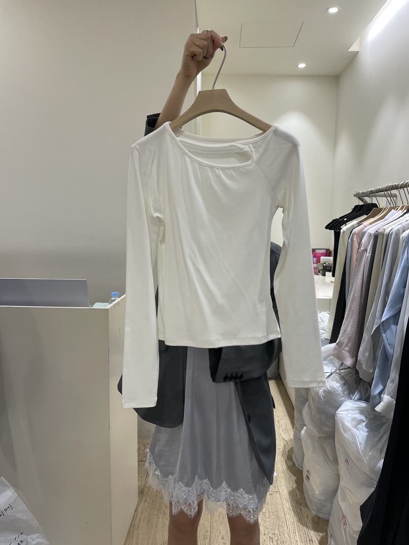 FLOWER-L東大門代購女裝新品人氣職業推薦熱賣真品長袖T恤FLOWER-L長袖T恤圖色1