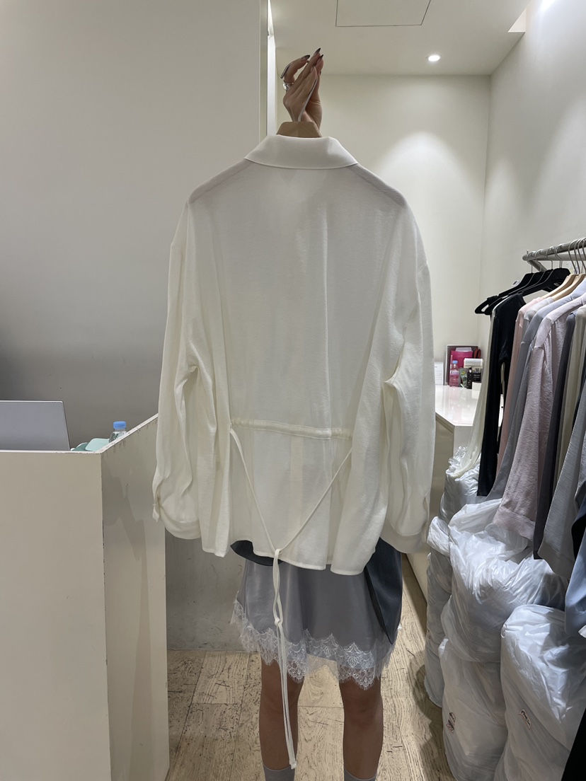 FLOWER-L東大門直郵女裝新款人氣時尚熱賣真品襯衫蕾絲衫FLOWER-L襯衫/蕾絲衫