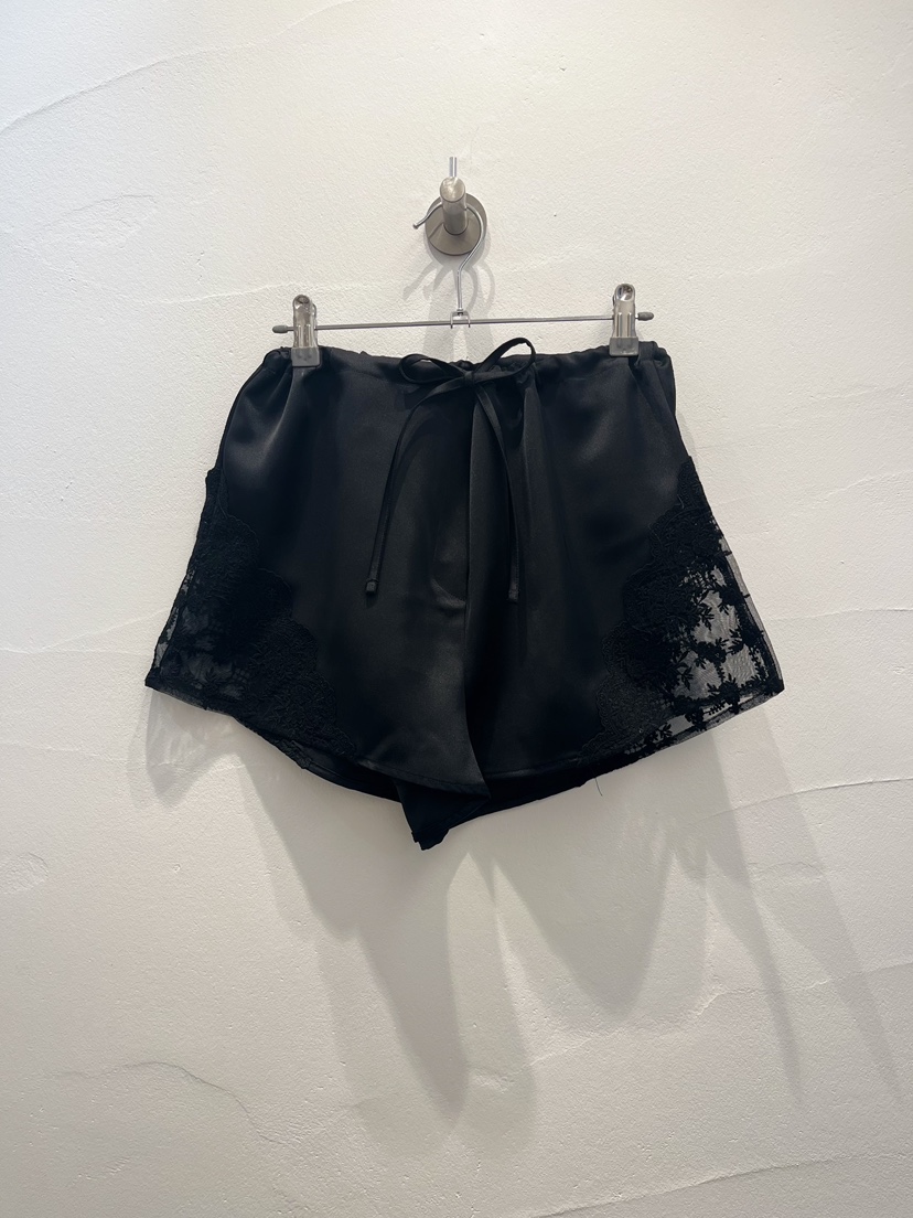 BROWN PAPER-S東大門實拍女裝新品職業時尚短褲蕾絲緞面BROWN PAPER-S短褲圖色2
