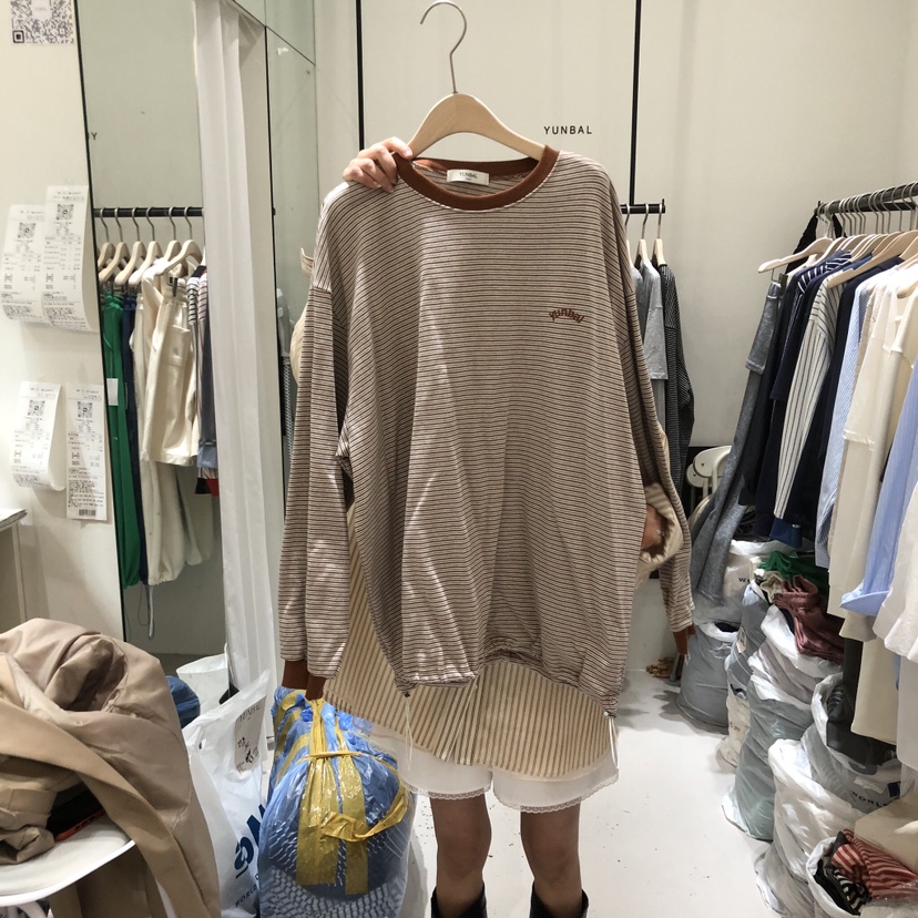 YUNBAL東大門實拍女裝新款推薦真品人氣休閑時尚長袖T恤短款YUNBAL長袖T恤圖色1