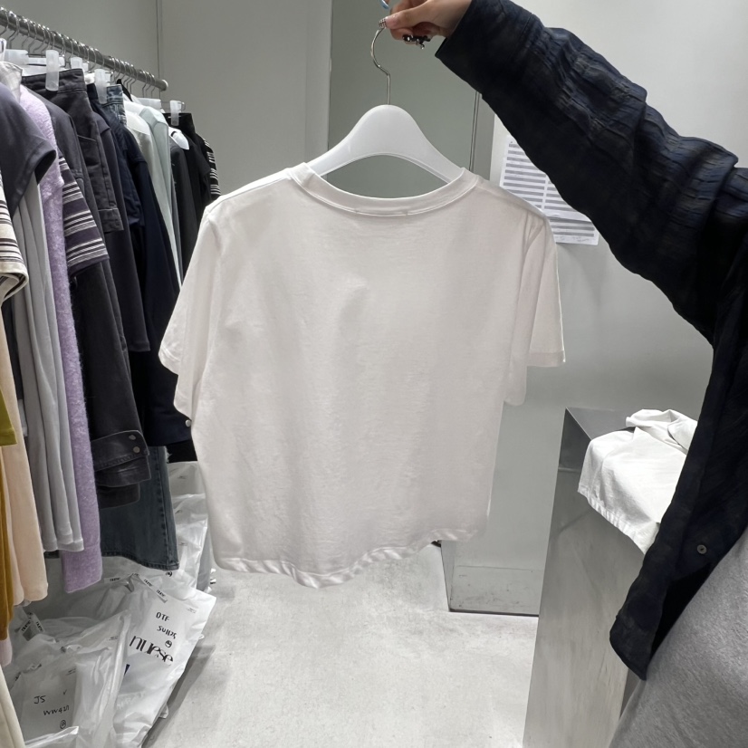 NUESE東大門直郵女裝新款真品推薦人氣職業時尚熱賣T恤短款NUESET恤