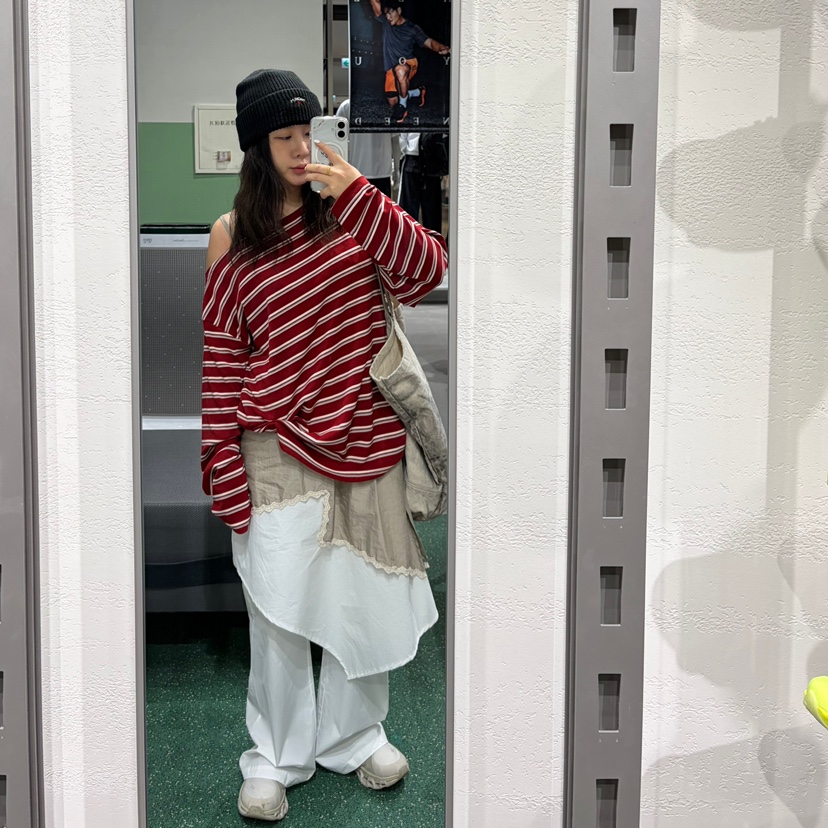 JOA東大門直郵女裝新款休閑時尚26春夏熱賣人氣長袖T恤露肩JOA長袖T恤