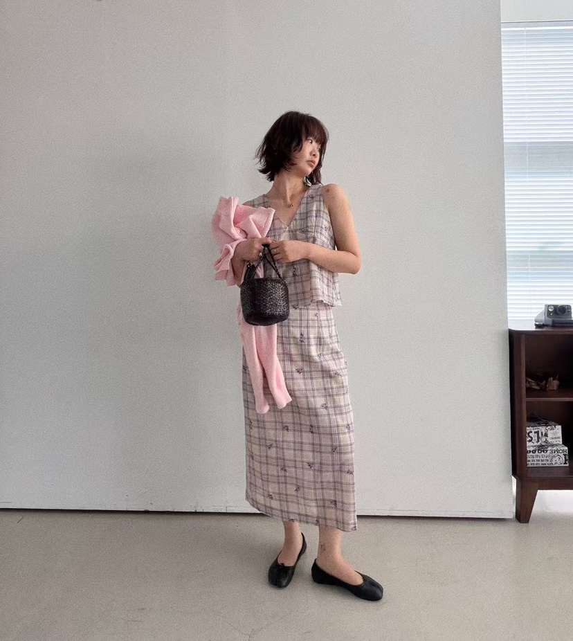 OLI SEOUL韓國直郵女裝新款職業推薦休閑26春夏時尚長裙OLI SEOUL長裙