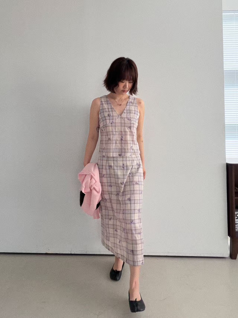 OLI SEOUL韓國直郵女裝新款職業推薦休閑26春夏時尚長裙OLI SEOUL長裙