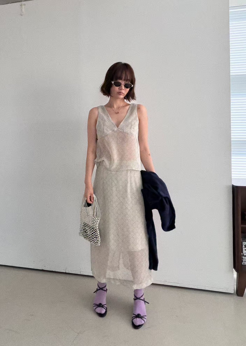 OLI SEOUL韓國直郵女裝新款職業推薦休閑26春夏時尚長裙OLI SEOUL長裙