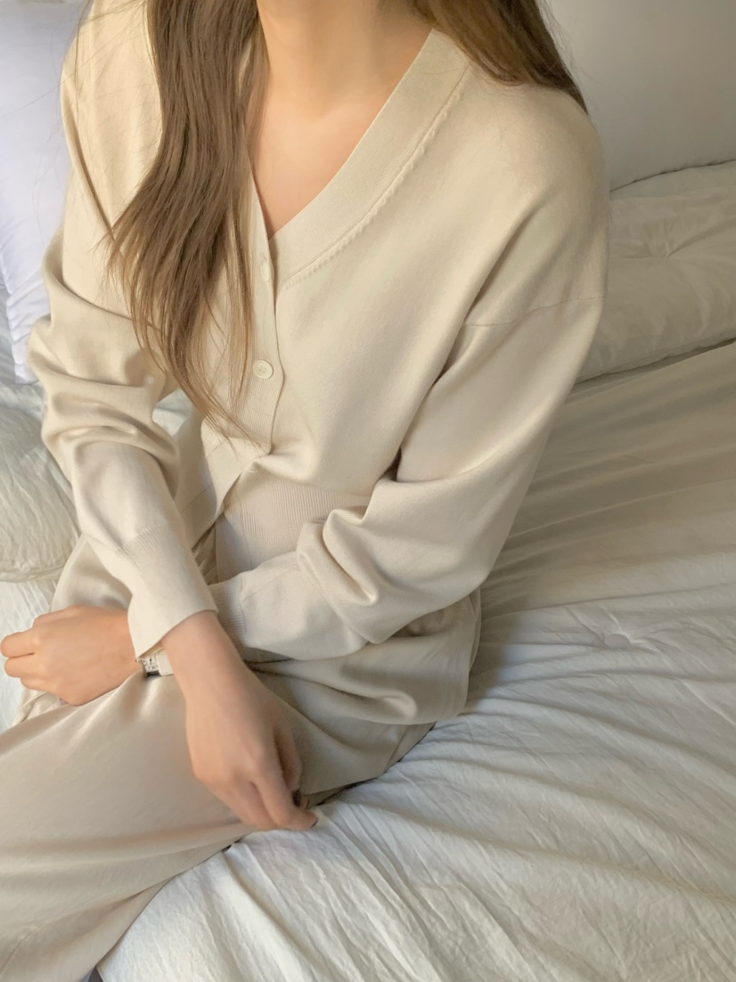 LEGACY東大門實拍女裝新款時尚職業休閑推薦針織衫V領開衫LEGACY針織衫