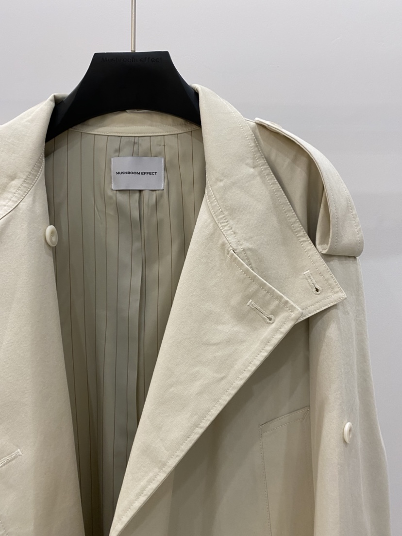 MUSHROOM EFFECT東大門代購女裝新品人氣長款風衣含腰帶MUSHROOM EFFECT長款風衣